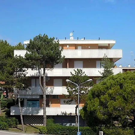 Spacious Flat Near Pluto Bibione